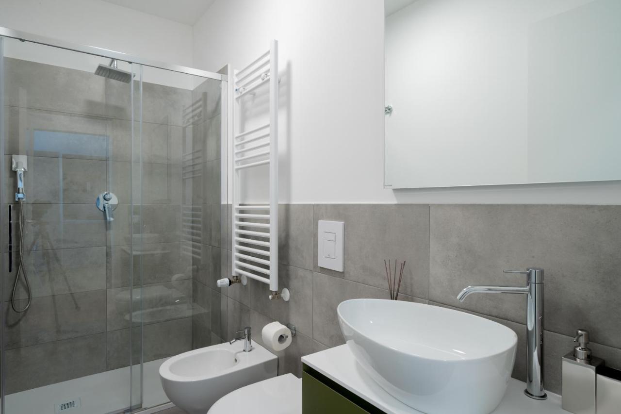 Milano Apartments S Agostino - Porta Genova Bagian luar foto