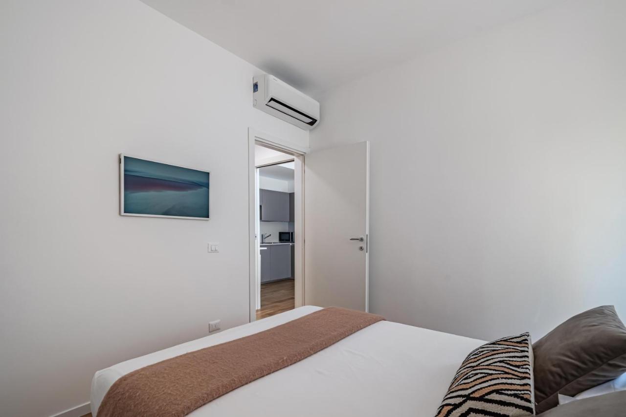 Milano Apartments S Agostino - Porta Genova Bagian luar foto