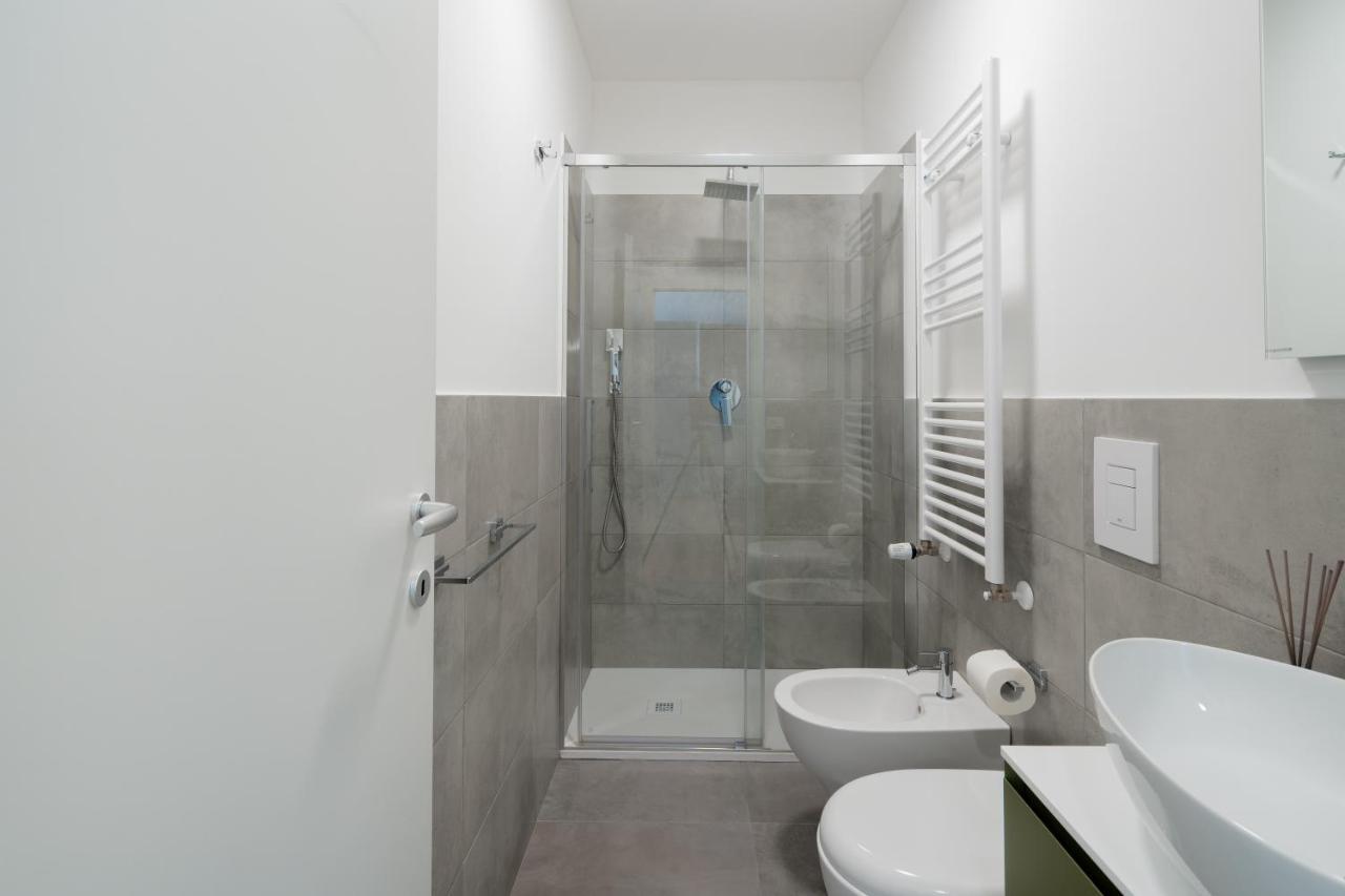 Milano Apartments S Agostino - Porta Genova Bagian luar foto
