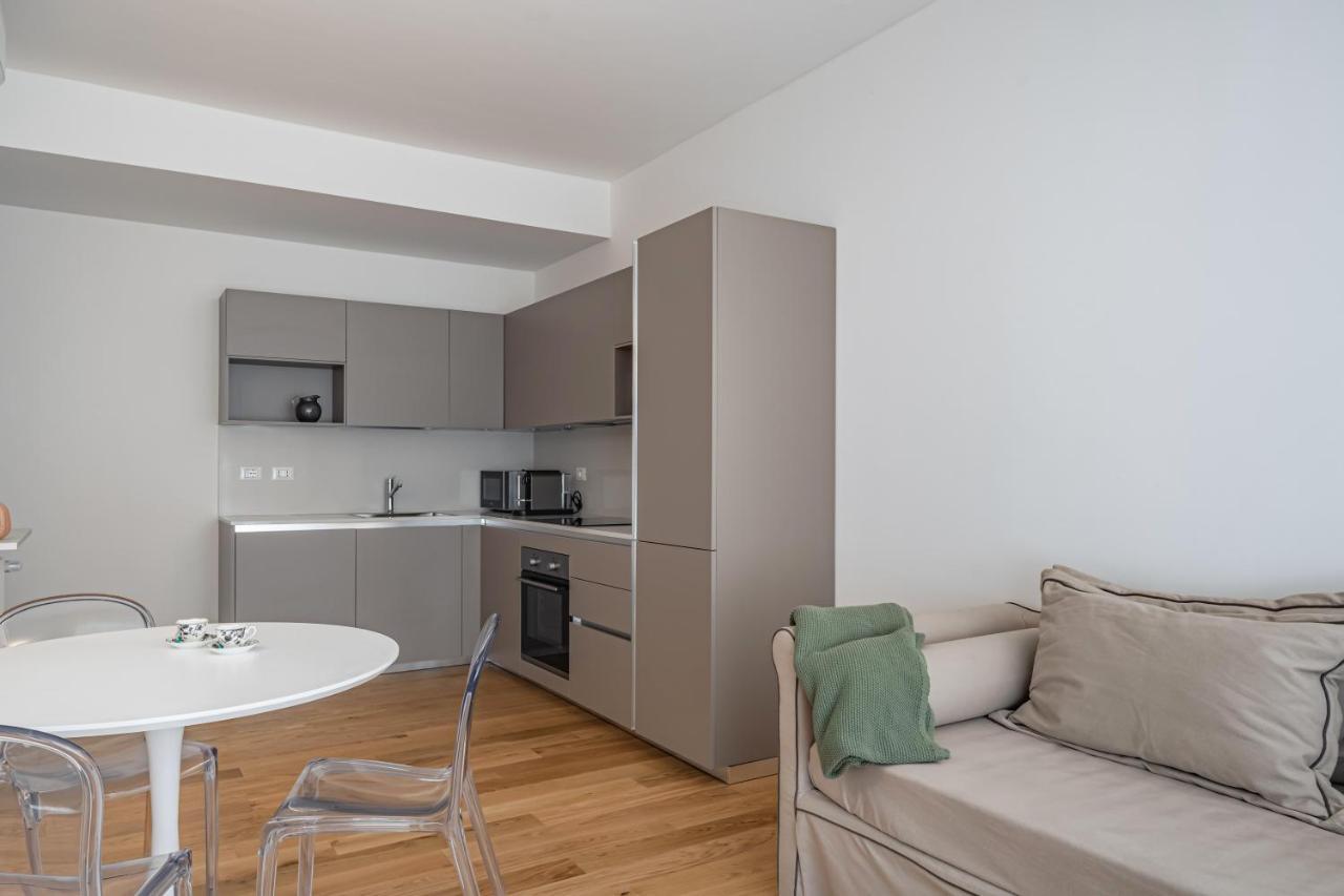 Milano Apartments S Agostino - Porta Genova Bagian luar foto