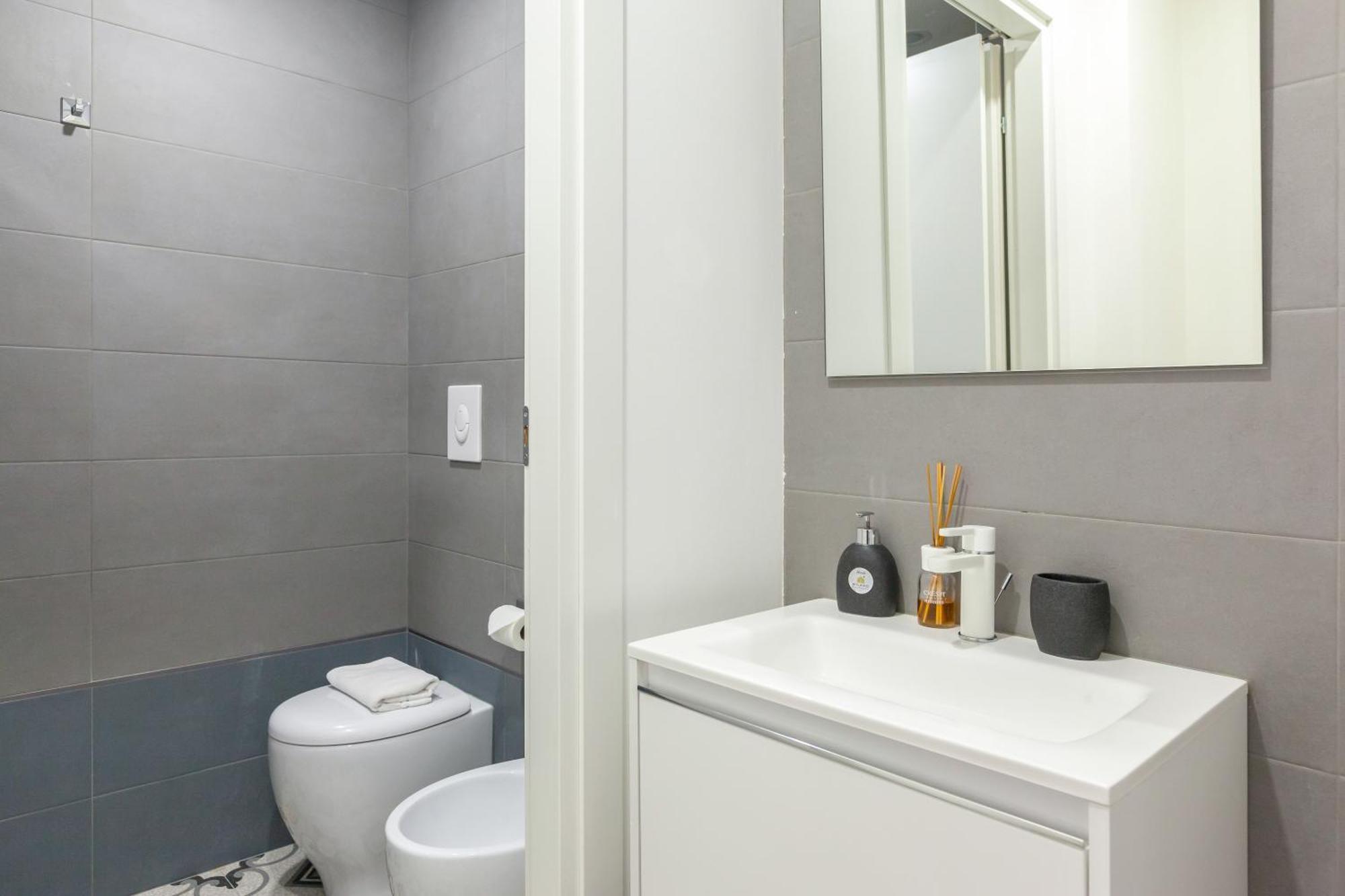 Milano Apartments S Agostino - Porta Genova Bagian luar foto