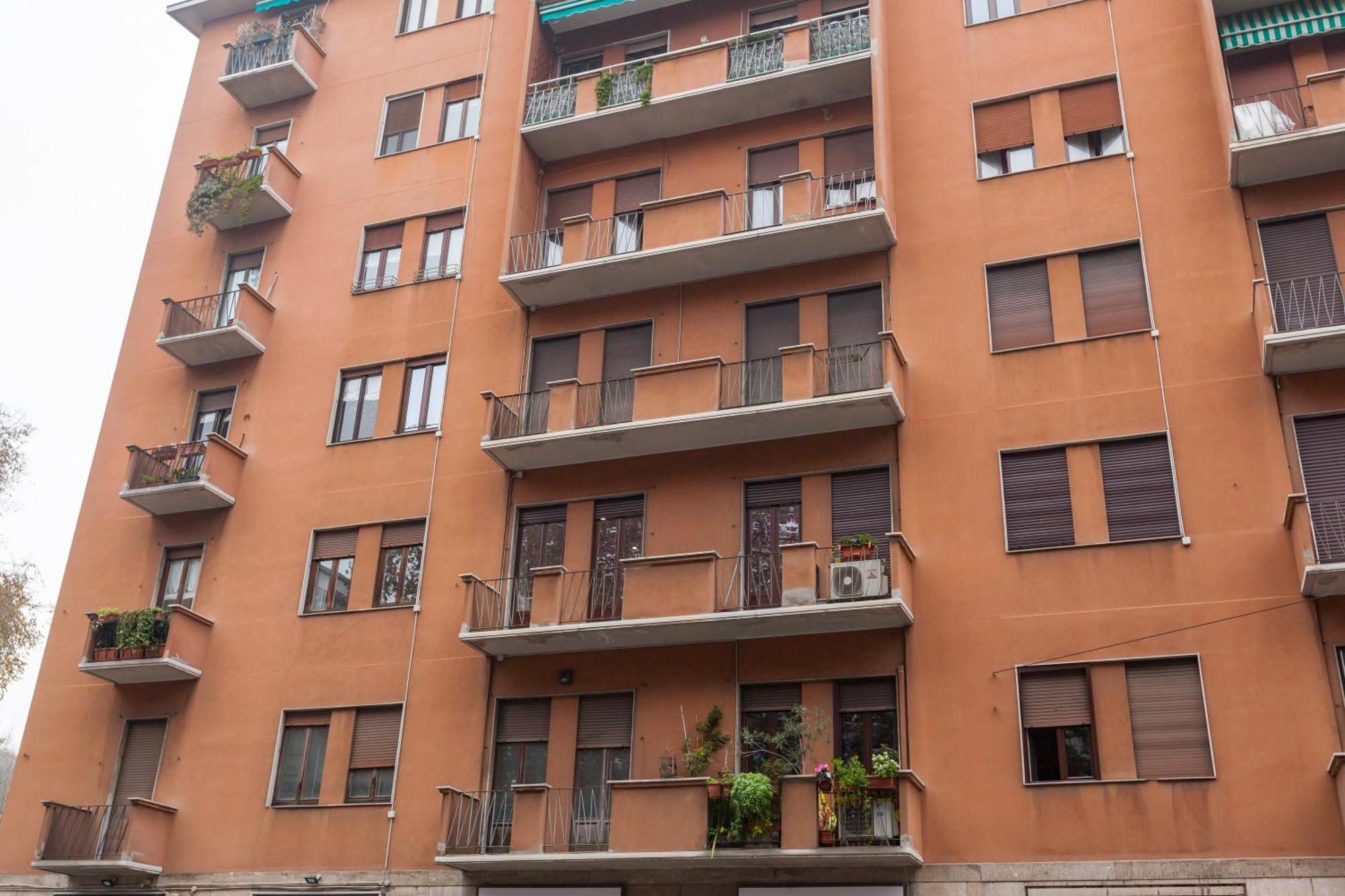 Milano Apartments S Agostino - Porta Genova Bagian luar foto