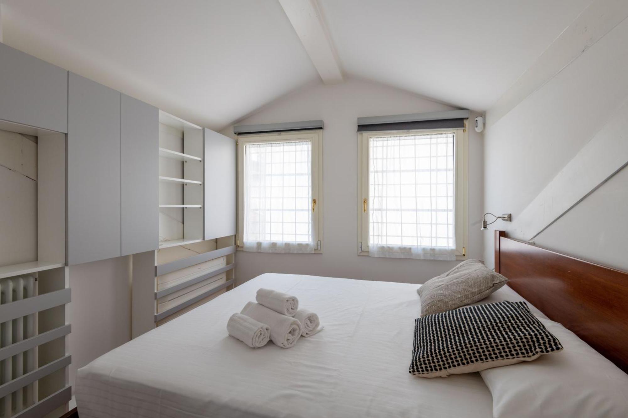 Milano Apartments S Agostino - Porta Genova Bagian luar foto
