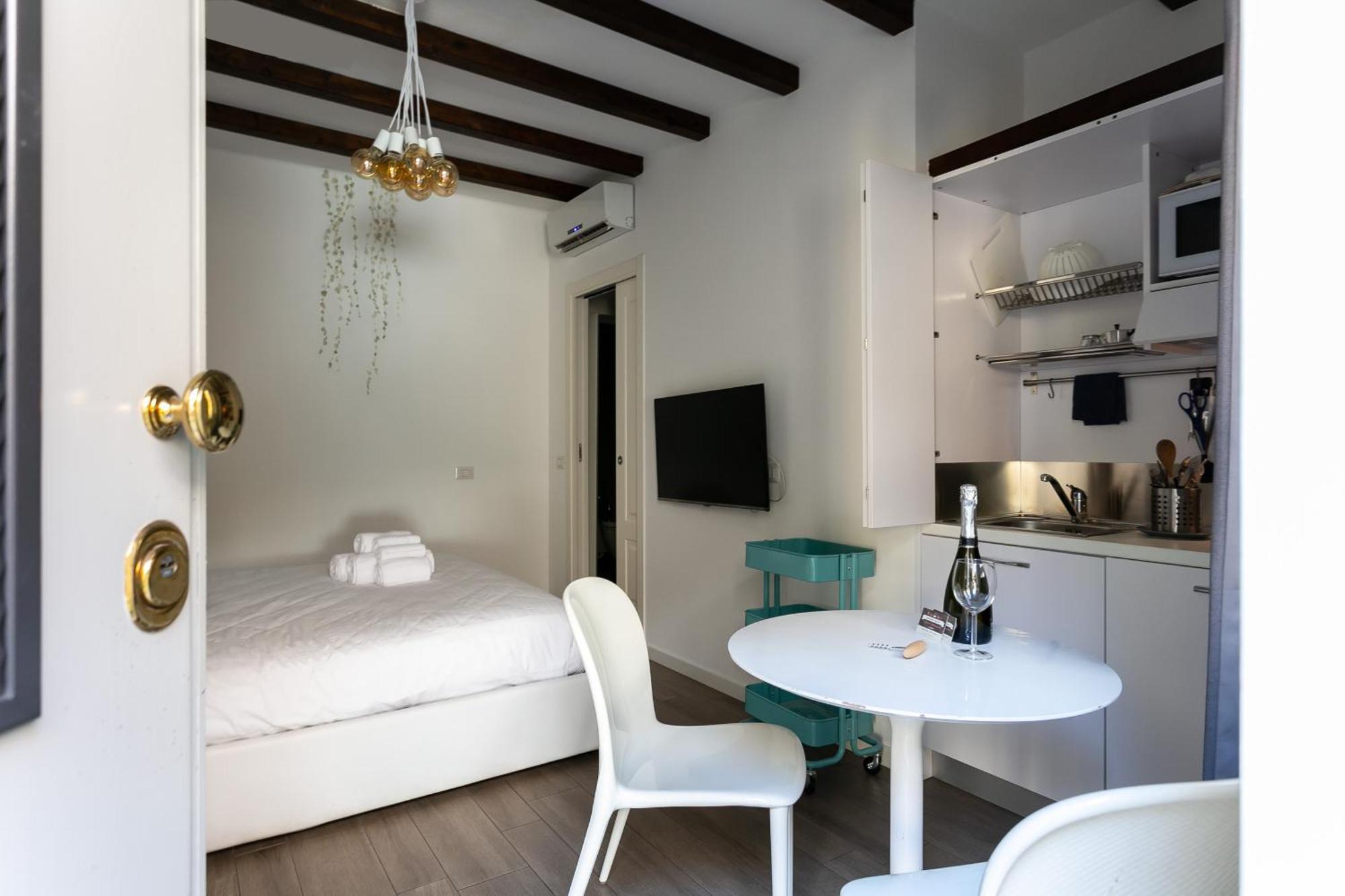 Milano Apartments S Agostino - Porta Genova Bagian luar foto