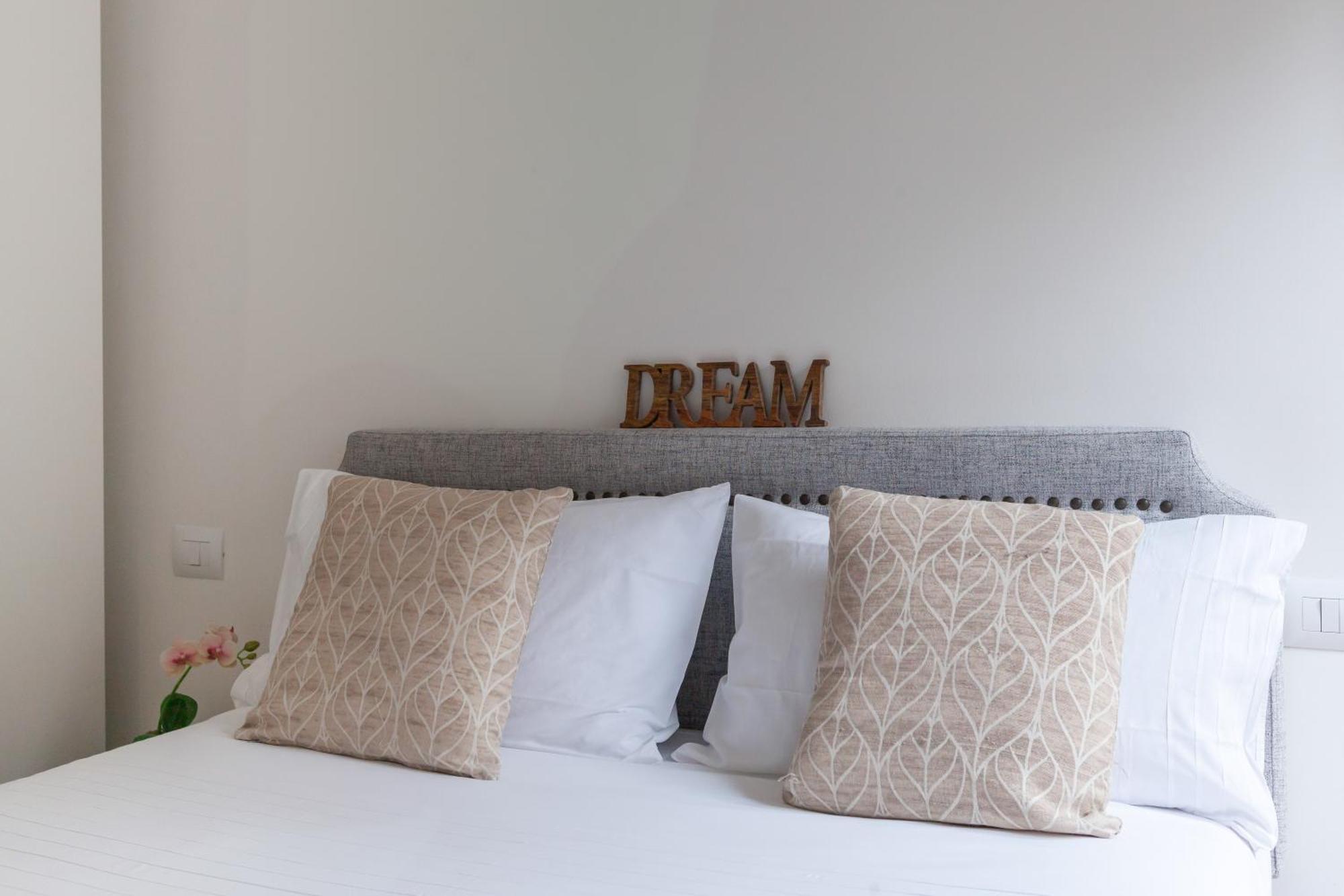 Milano Apartments S Agostino - Porta Genova Bagian luar foto